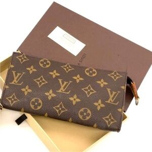 Authentic LOUIS VUITTON  Monogram  cosmetic pouch
